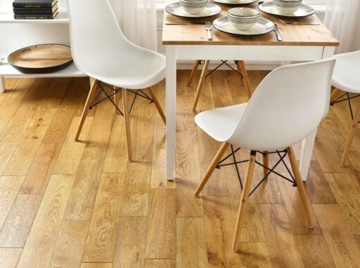 Evolve Richmond, Engineered Oak Flooring, Golden Brushed & Lacquered, RLx125x14mm Image 2