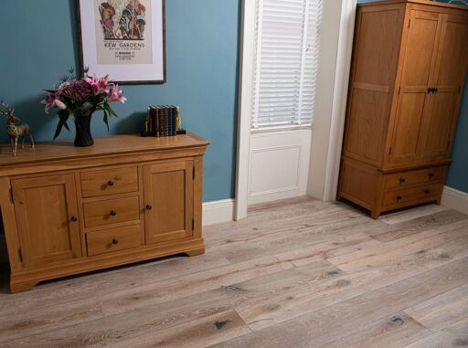 Evolve Wandsworth, Engineered Oak Flooring, Grey, Distressed & Oiled, 220x15x1900mm Image 2
