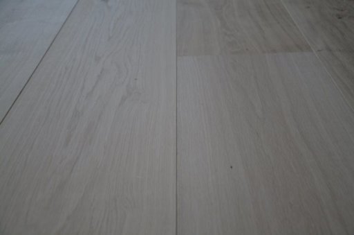 Tradition Unfinished Oak Engineered Flooring, Rustic, 300x20x2200 mm Image 2