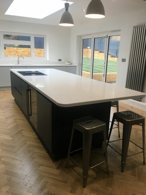 Tradition Classics Solid Oak Parquet Flooring Blocks, Tumbled, Unfinished, Rustic, 70x22x280mm Image 2