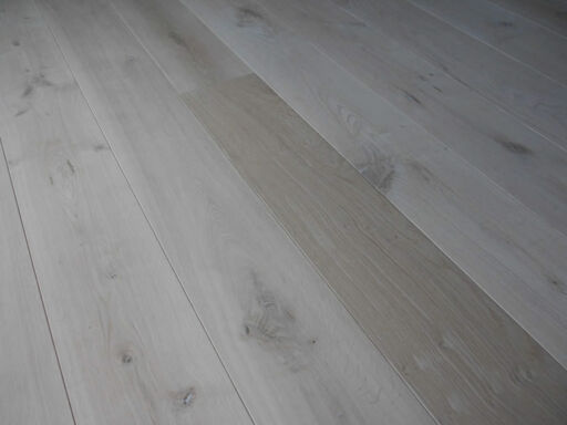 Tradition Engineered Oak Flooring, Natural, Unfinished 190x20x1900mm Image 3