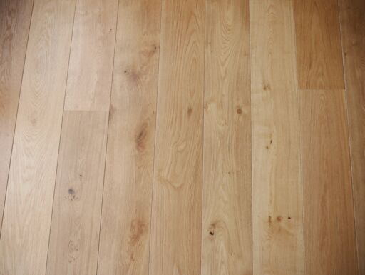 Tradition Engineered Oak Flooring Rustic, Lacquered, 190x20x1900mm Image 6