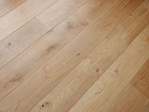 Tradition Engineered Oak Flooring Rustic, Lacquered, 190x20x1900mm Image 4