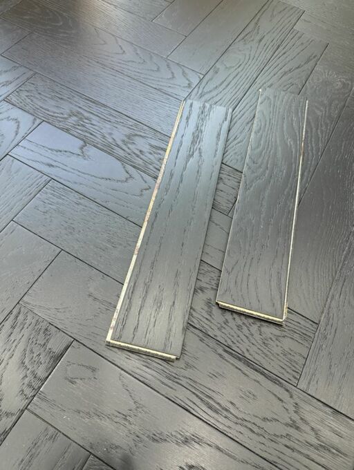 Tradition Engineered Oak Parquet Flooring, Herringbone, Galaxy Black, Brushed, Matt Lacquered, 90x10x450mm Image 3