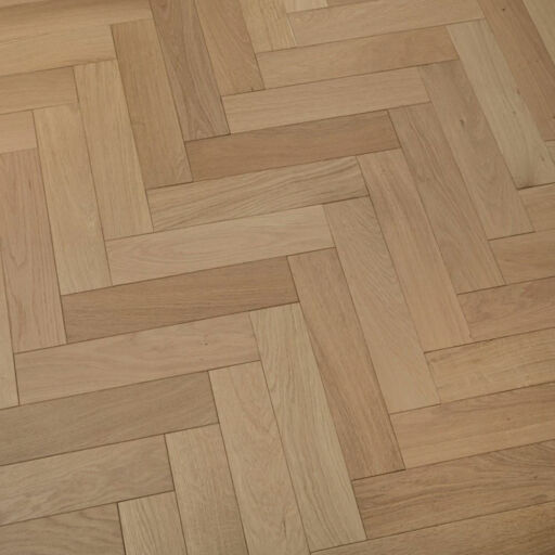 Tradition Engineered Oak Parquet Flooring, Herringbone, Prime, Invisible Oiled, 90x15x400mm Image 4