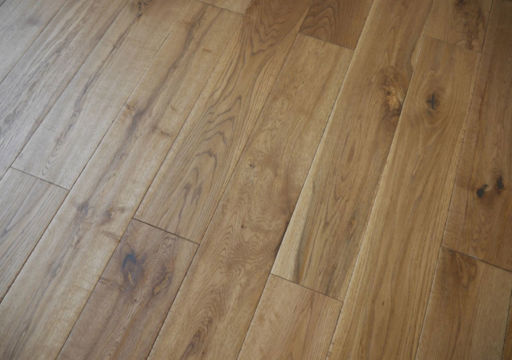 Tradition Solid Golden Oak Hardwood Flooring, Rustic, Handscraped, UV Oiled, RLx125x18mm Image 5
