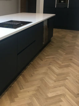Tradition Classics Solid Oak Parquet Flooring Blocks, Tumbled, Unfinished, Rustic, 70x22x280 mm