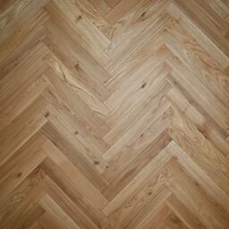 V4 Tundra Herringbone, Natural Oak Engineered Flooring, Rustic, Brushed & UV Oiled, 70x11x490mm