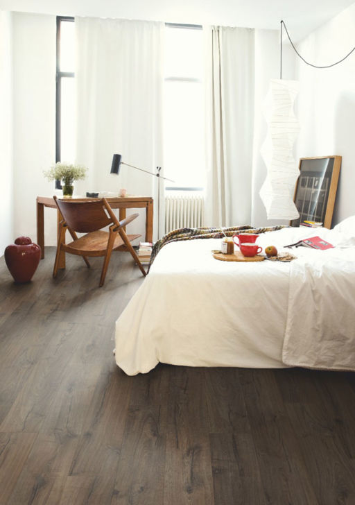 QuickStep Impressive Classic Oak Brown Laminate Flooring, 8mm