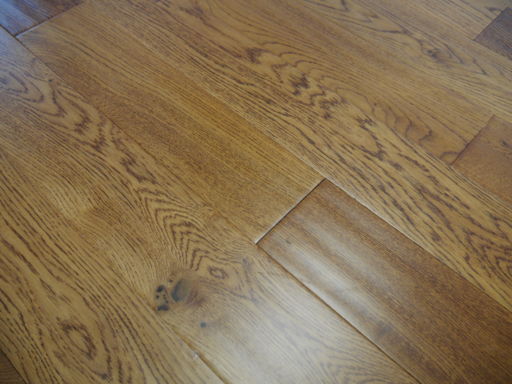 Tradition Engineered Golden Oak Flooring, Handscraped, Rustic, Lacquered, 18x125xRL mm