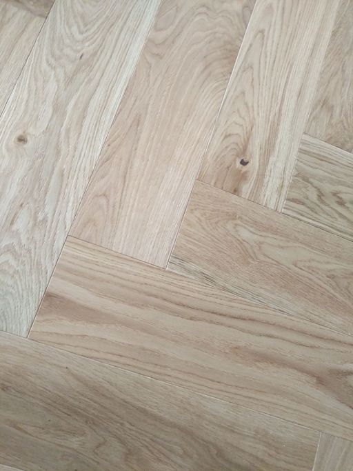 Tradition Engineered Oak Parquet Flooring, Herringbone, Natural, Brushed, Lacquered, 150x14x600 mm