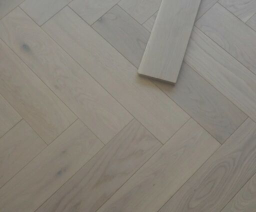 Tradition Engineered Oak Parquet Flooring, Herringbone, White Oiled, 125x14x600mm