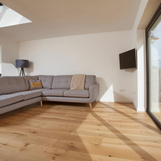 V4 Deco Plank, Brushed Matt Oak Engineered Flooring, Rustic, Brushed & Matt Lacquered, 190x14x1900mm