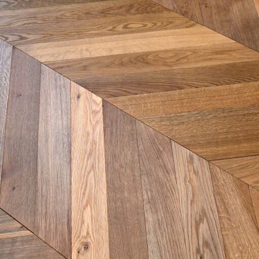 V4 Tundra Engineered Thermo Oak Chevron Flooring, Rustic, Brushed & UV Oiled, 90x10x610 mm